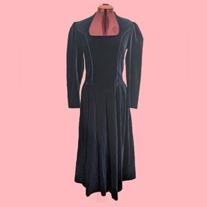 Vintage Laura Ashley midnight blue velvet 80s dress princess Diana Aurora